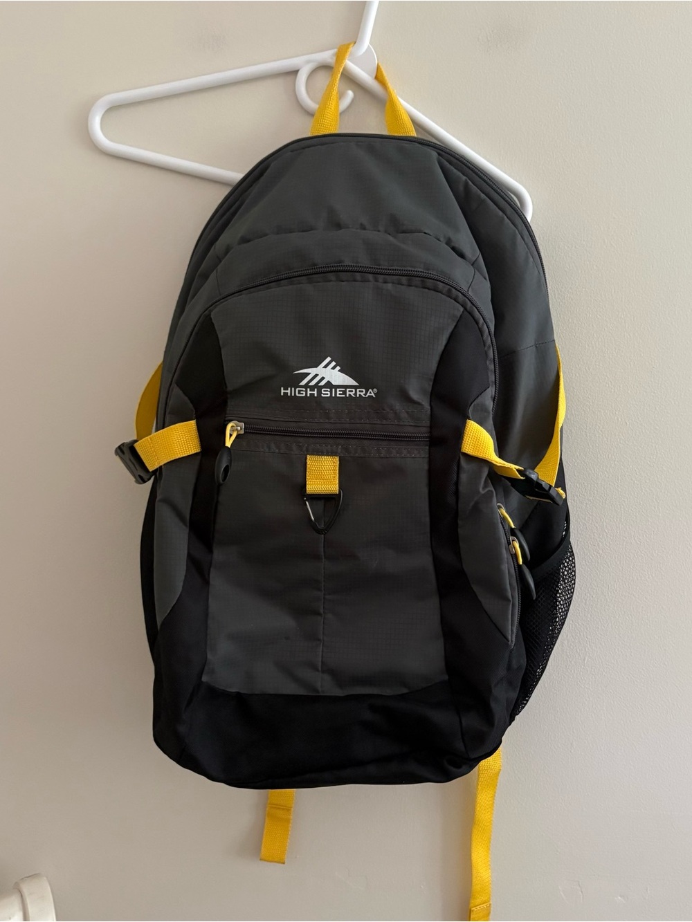 HIGH SIERRA Backpack Black W/ Yellow. School, Hiking, Travel
